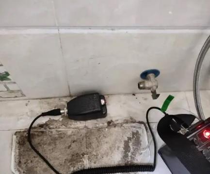 房县屋顶漏水维修公司分享下卫生间漏水的危害及解决方法